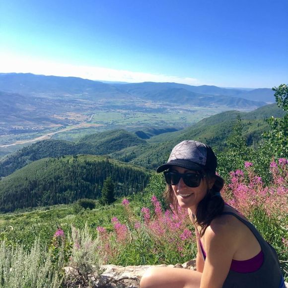 Meet the Posher Other - Meet your Posher, Emily